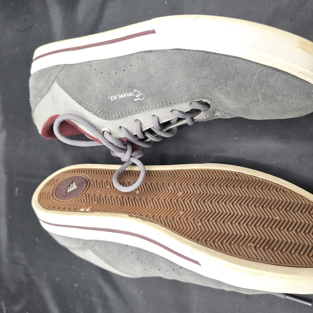 Emerica Gray Sneakers Classic High-Top Design